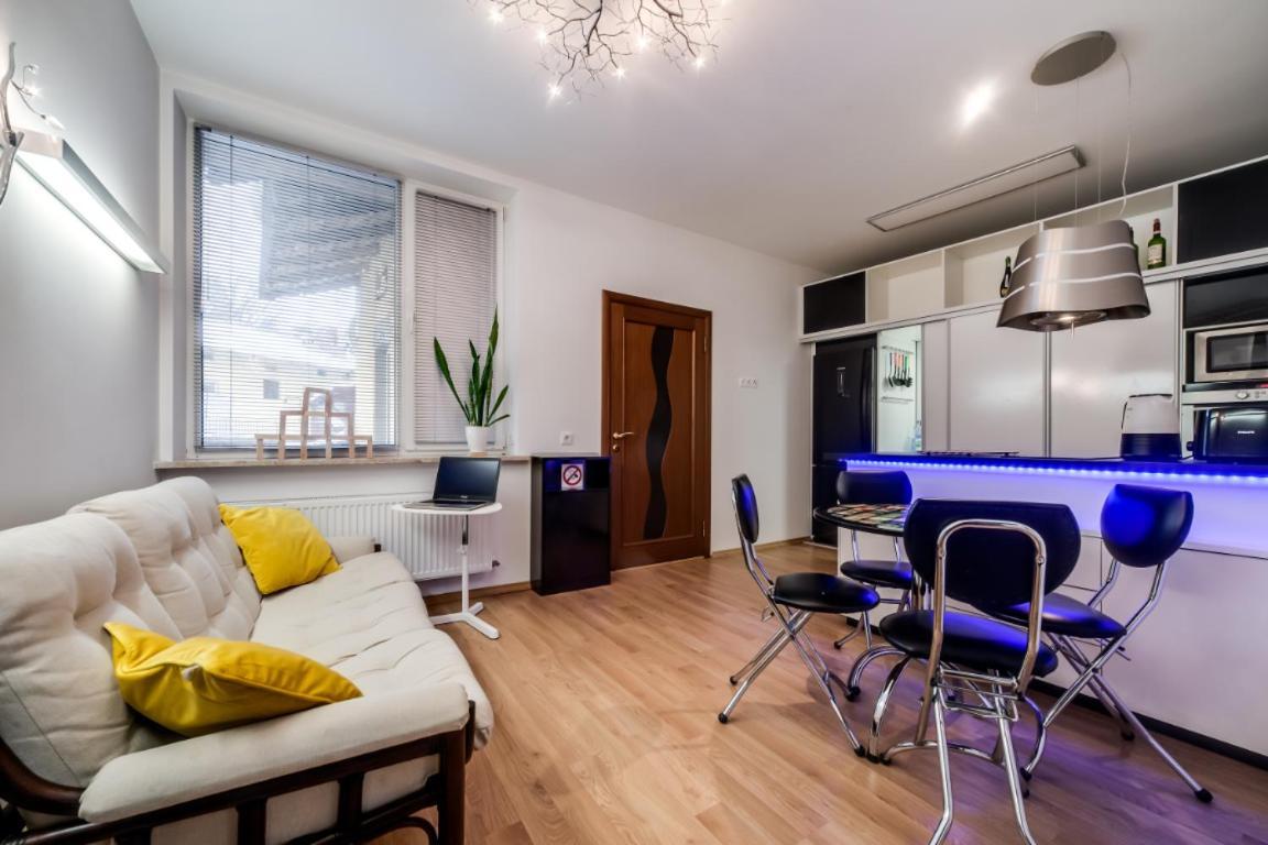 Sova Apartment Lviv Сenter Сity Eksteriør bilde